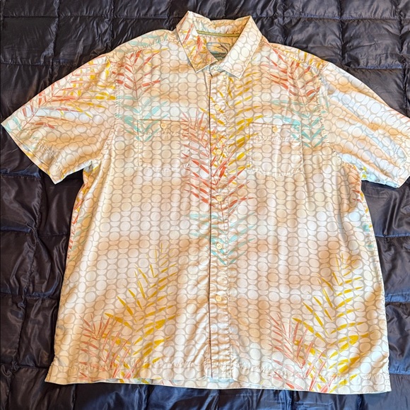 Tommy Bahama Cream Shirt with Multicolor Leaf Pattern 100% SILK - Picture 4 of 10